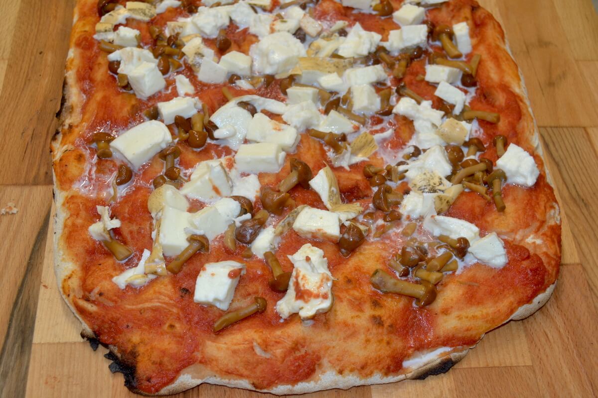19 Provola affumicata e chiodini